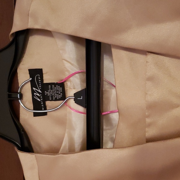 Ladies dress suit - Picture 3 of 7